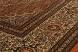 Fine handmade Persian Tabriz carpet - 306529