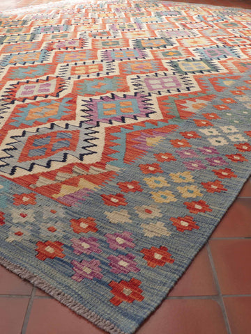 Handmade Afghan Kilim rug - 307989