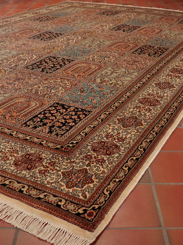Fine handmade Kashmir silk carpet - 285210