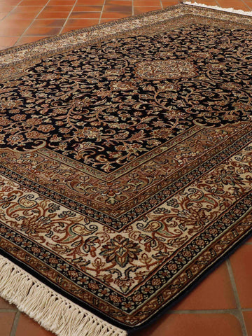 Fine handmade Kashmir Silk rug - 306281