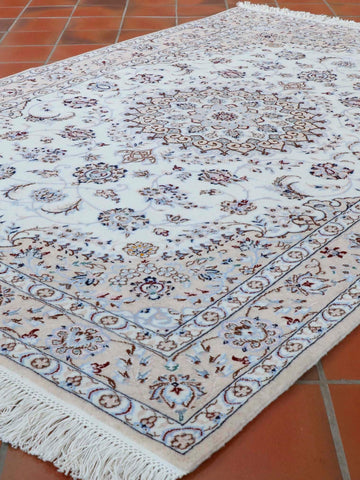 Fine handmade Persian Nain rug - 306301