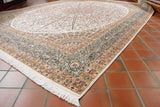 Fine handmade Kashmir silk carpet - 307297